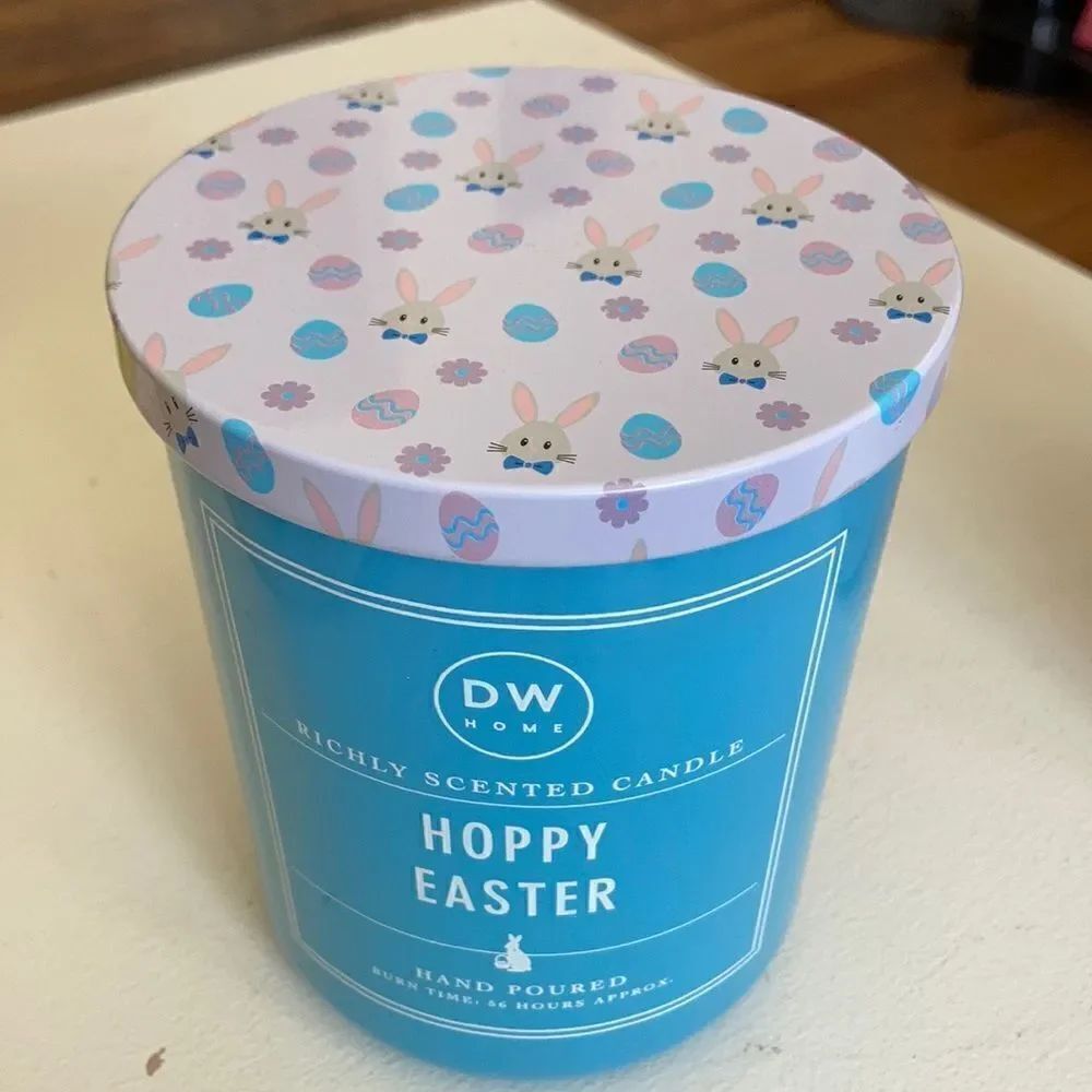 DW Home Hand Poured Candle Hoppy Easter